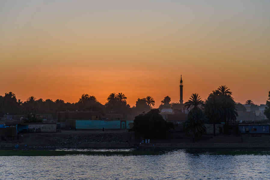 Egipto 380 - rio Nilo - atardecer.jpg